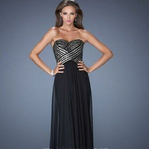 Beautiful La Femme Prom Gown! #19321